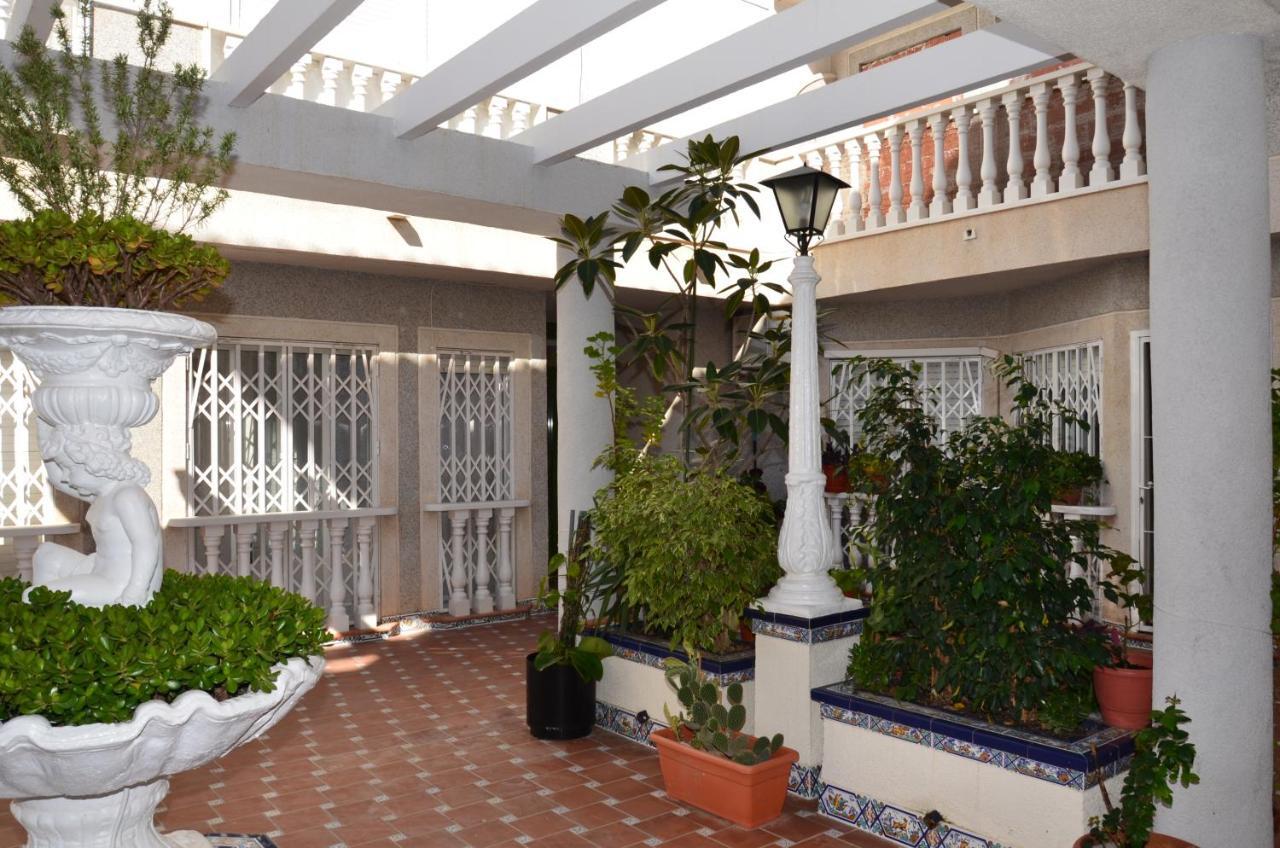 Apartamento Oslo Torrevieja Exterior photo