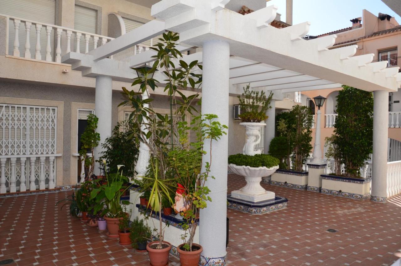 Apartamento Oslo Torrevieja Exterior photo